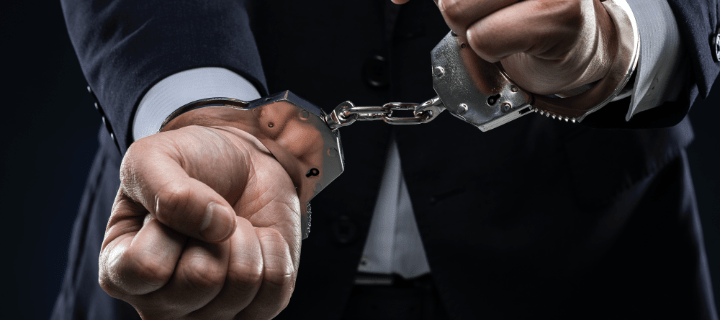 逮捕されたらすぐ弁護士を呼びましょう!相談前に知りたい4つのこと