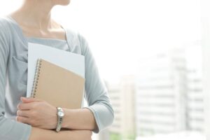 取締役の監視義務違反と第三者の被った損害との間に因果関係がないとされたケース